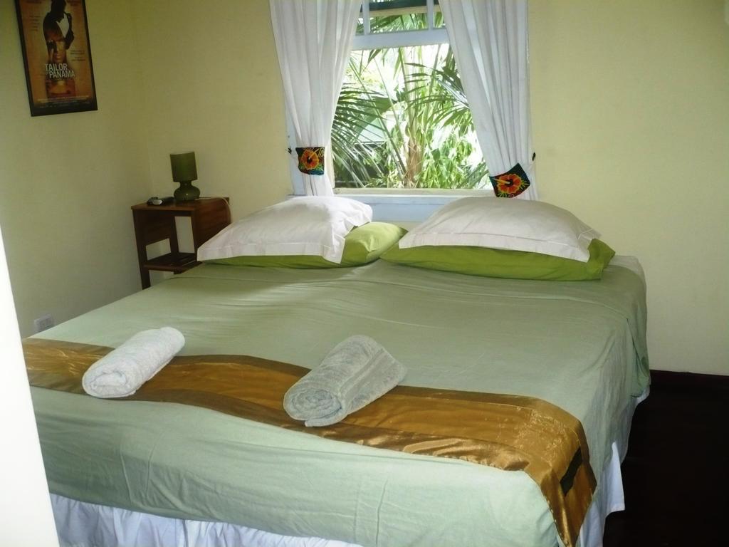 Dos Palmitos Bed And Breakfast Panama Stadt Exterior foto